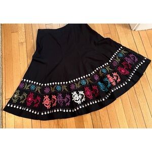 Embroidered Black Skirt with Multicolor Accents Size 10 Sunny Leigh